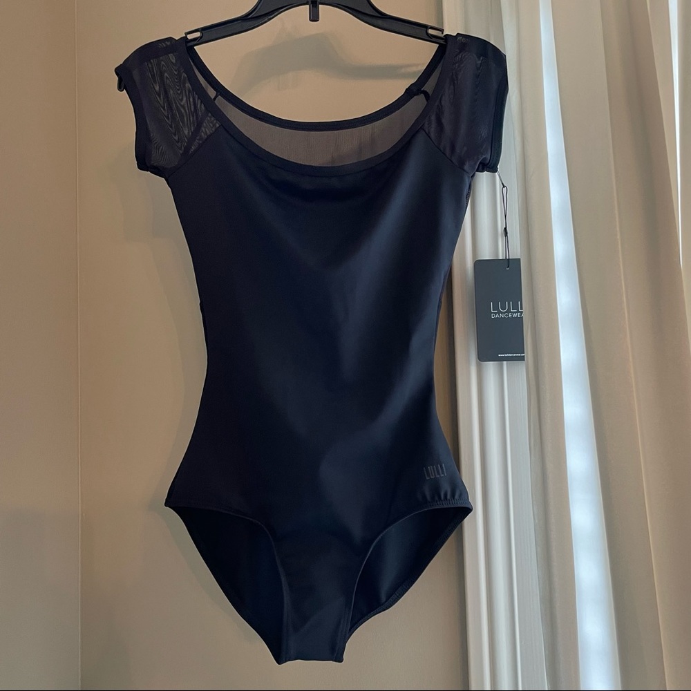 Lulli- Womens Bronya Cap Sleeve Leotard XS Black brand new with tags